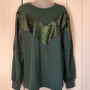 Grace & Emma dark green top with sequins L holiday Christmas New Years